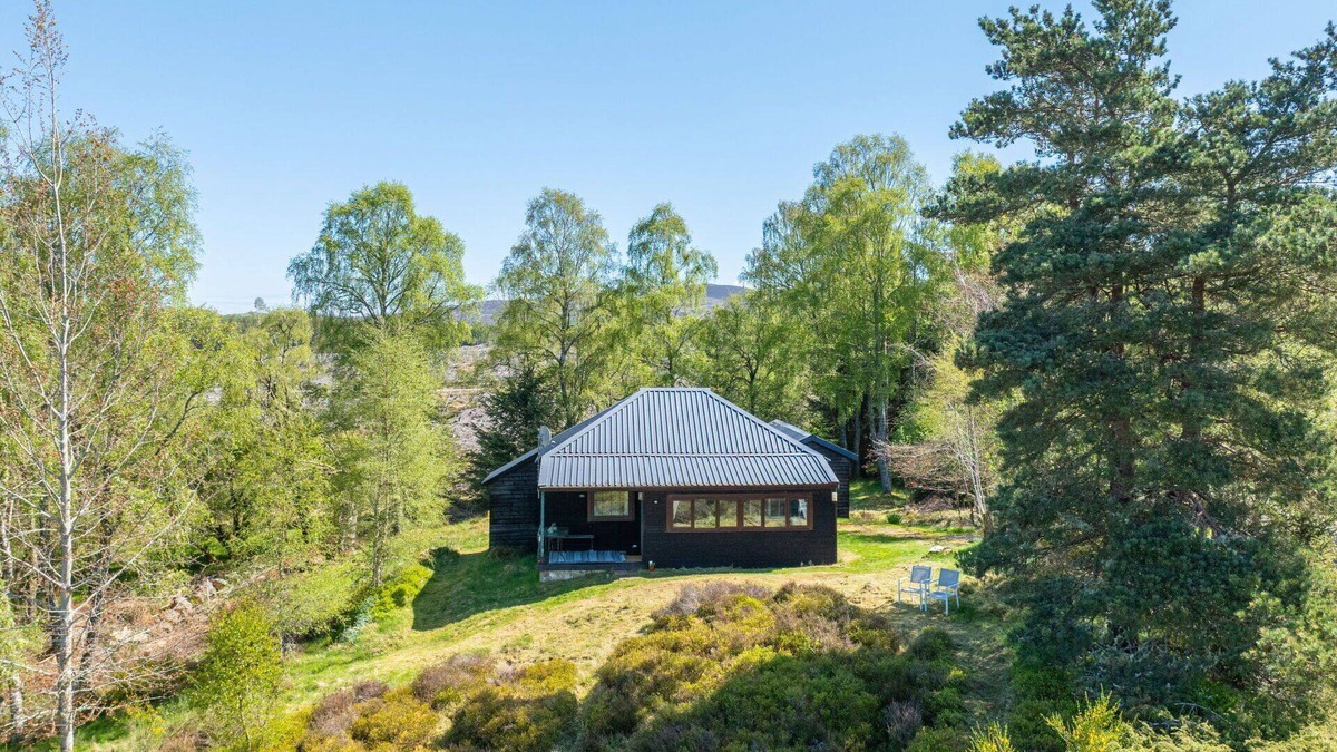 Bunloit House | Wonderful private villa for 4 guests with WIFI, TV, panoramic view and parking