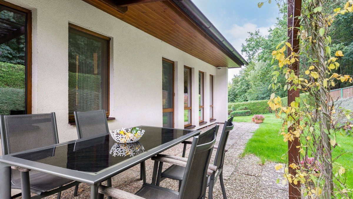 Rabyne House | Wonderful private villa for 4 people with WIFI, TV, patio, pets allowed and parking