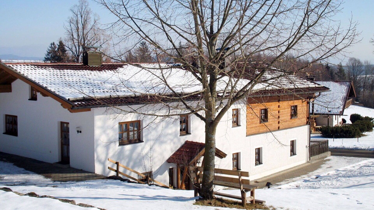 March Villa | Wonderful private villa for 6 guests with WIFI, TV, terrace, panoramic view and parking
