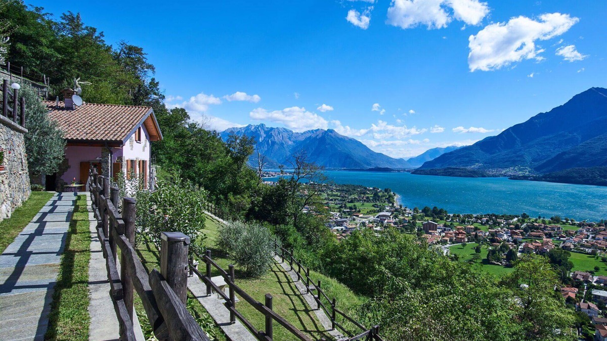 Stazzona House | Wonderful private villa for 6 people with WIFI, TV, patio, pets allowed and parking