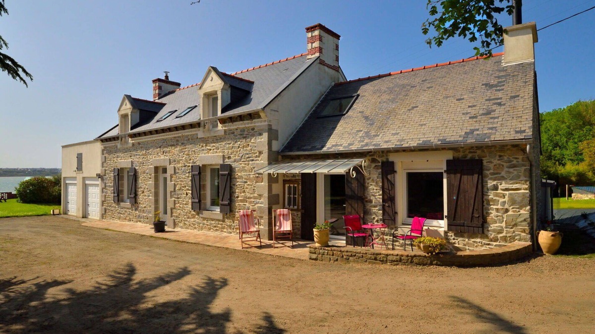 Cotes d'Armor House | Wonderful private villa for 6 guests with WIFI, TV, terrace and parking