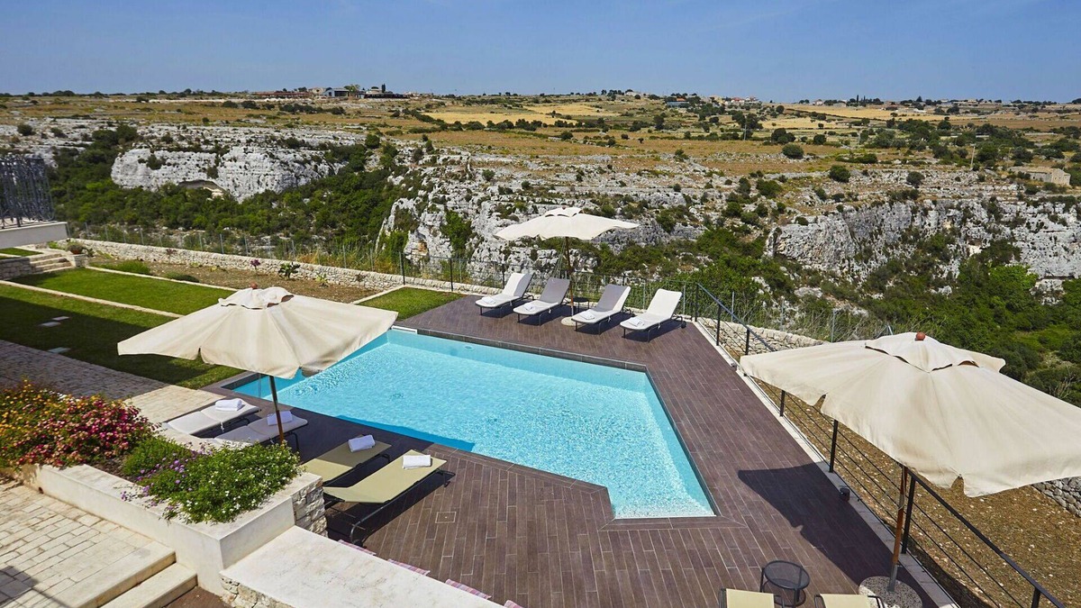 Cannizzara Villa | Wonderful private villa for 16 people with A/C, hot tub, WIFI, private pool, TV, patio and parking