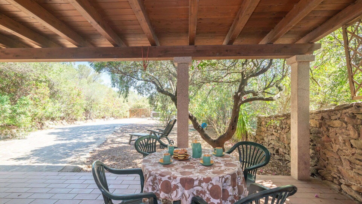 Tiriddo House | Wonderful private villa for 8 guests with WIFI, TV, patio and parking