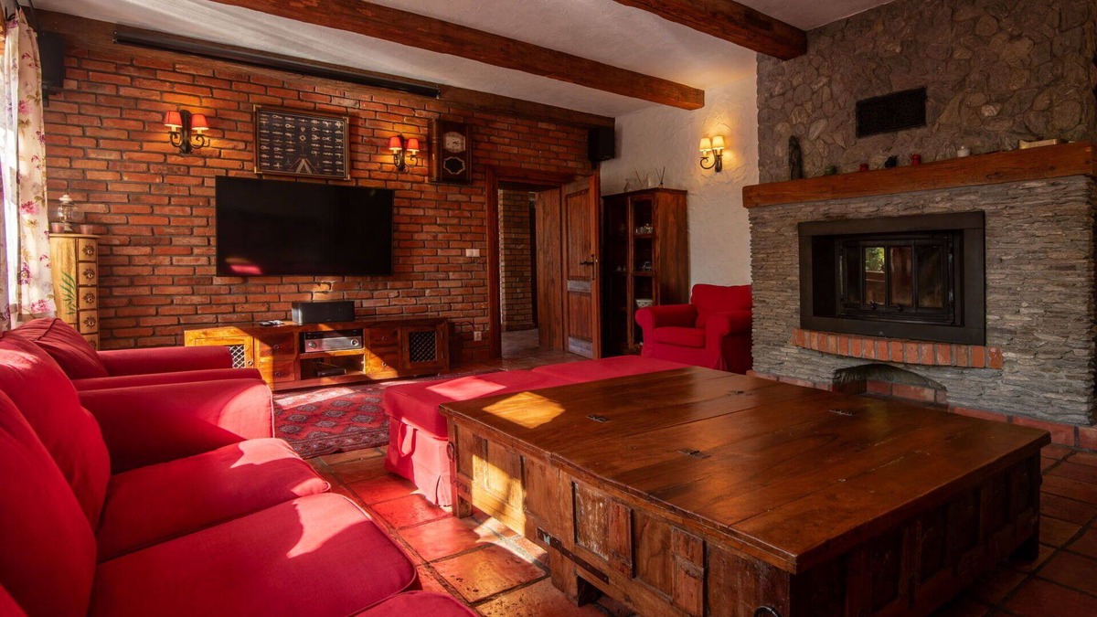 Grunwald House | Wonderful private villa with hot tub, WIFI, TV, terrace, pets allowed, panoramic view and parking