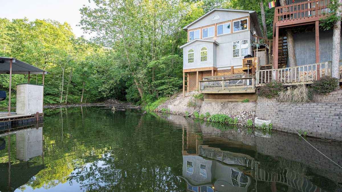 Rocky Mount Cottage | Wonderful Remote Lake Cabin! Fish from Deck & Dock
