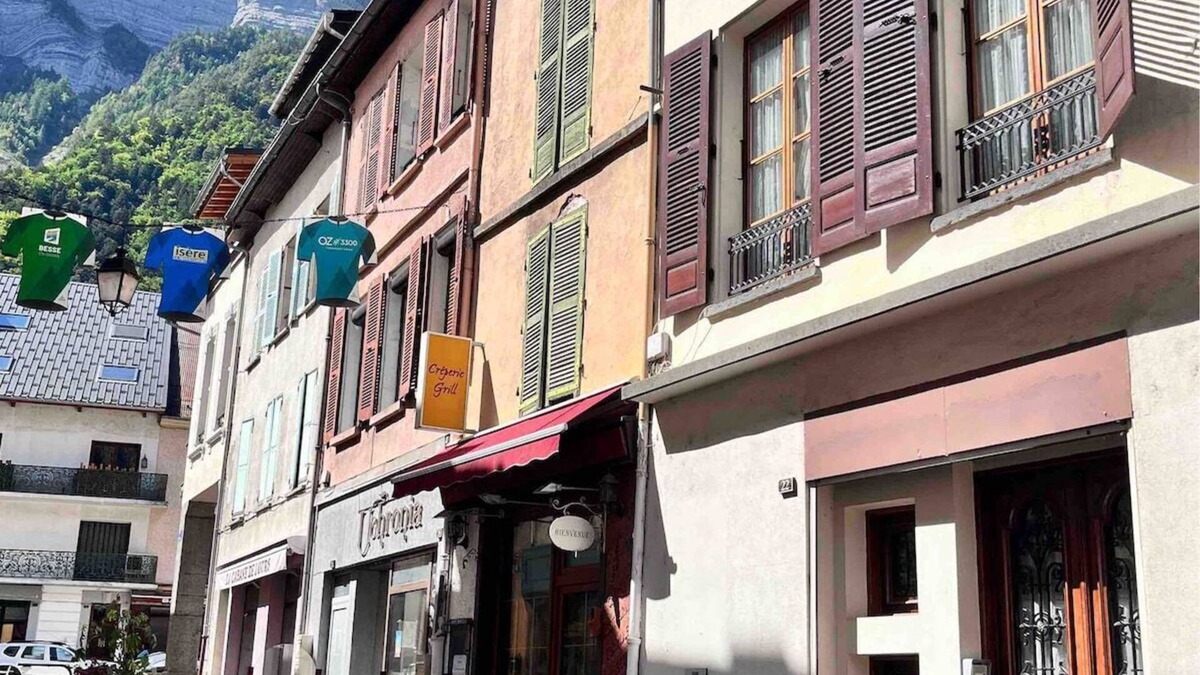 Le Bourg-d'Oisans House | WONDERFUL SPACIOUS TOWN HOUSE - SLEEPS 10