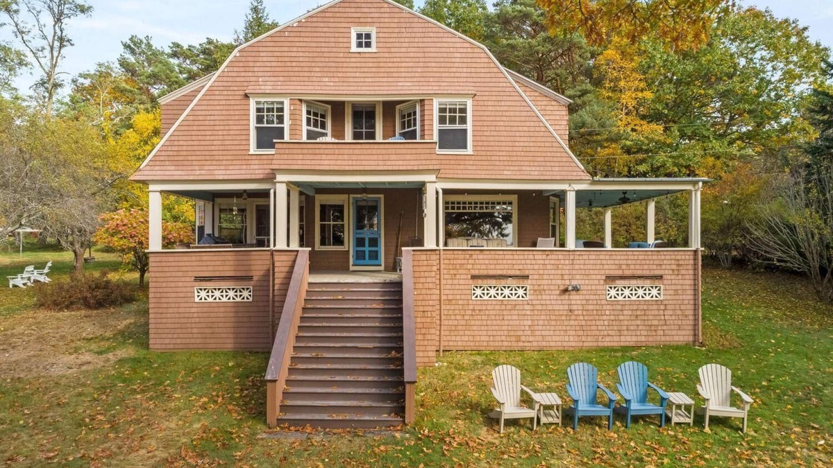 Portland Cottage | Wonderful Summer Cottage on Great Diamond Island