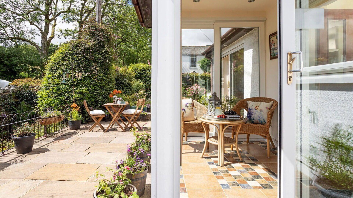 Braithwaite House | Wonderful villa for 5 guests with WIFI, TV and parking
