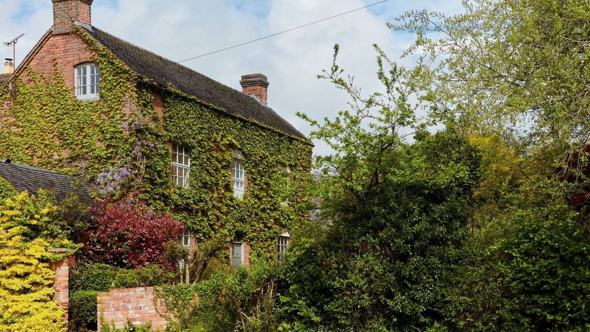 Dalbury Lees House | Wonderful villa for 10 guests with WIFI, TV and parking