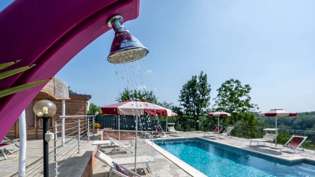 Monta House | Wonderful villa for 8 people with WIFI, pool, A/C, TV, terrace, pets allowed and parking