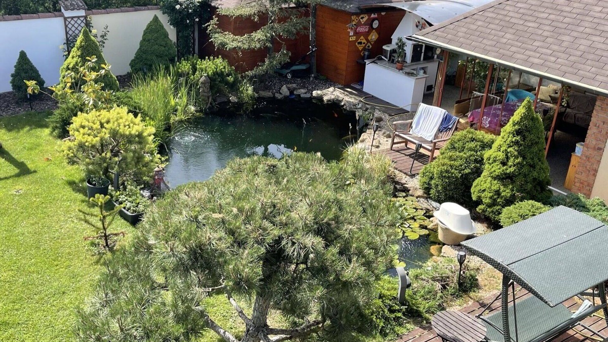 Kolin 2 House | Wonderful villa for 4 guests with WIFI, hot tub, private pool, TV, patio and pets allowed