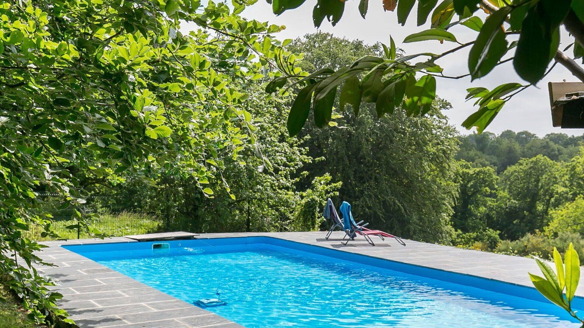 Guimaec Villa | Wonderful villa for 3 guests with WIFI, pool, TV, patio, panoramic view and parking
