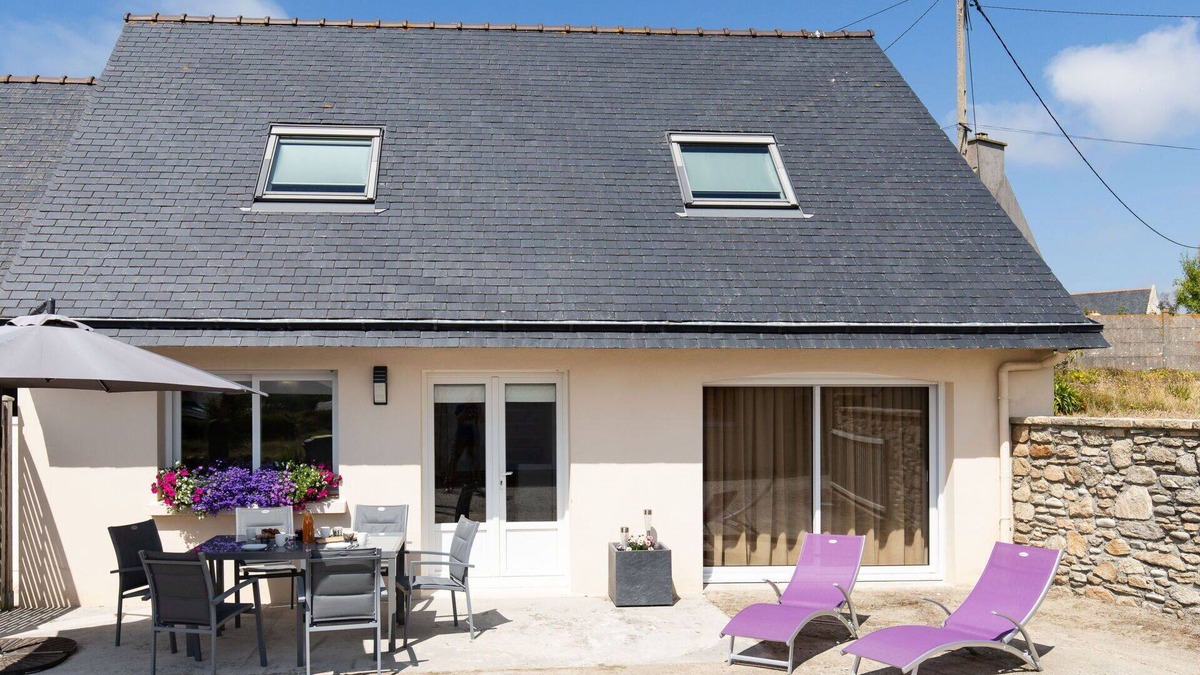 Guisseny House | Wonderful villa for 5 people with WIFI, TV, terrace, pets allowed and parking