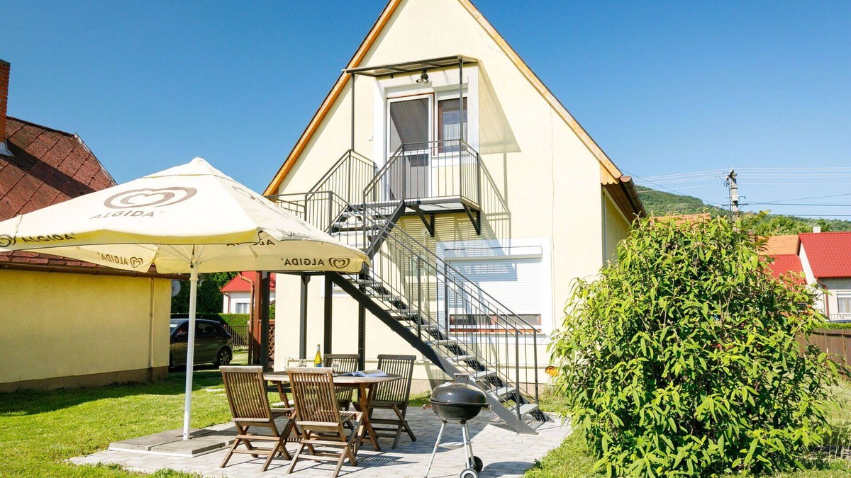 Badacsonytomaj House | Wonderful villa for 4 people with WIFI, A/C, TV, balcony and parking