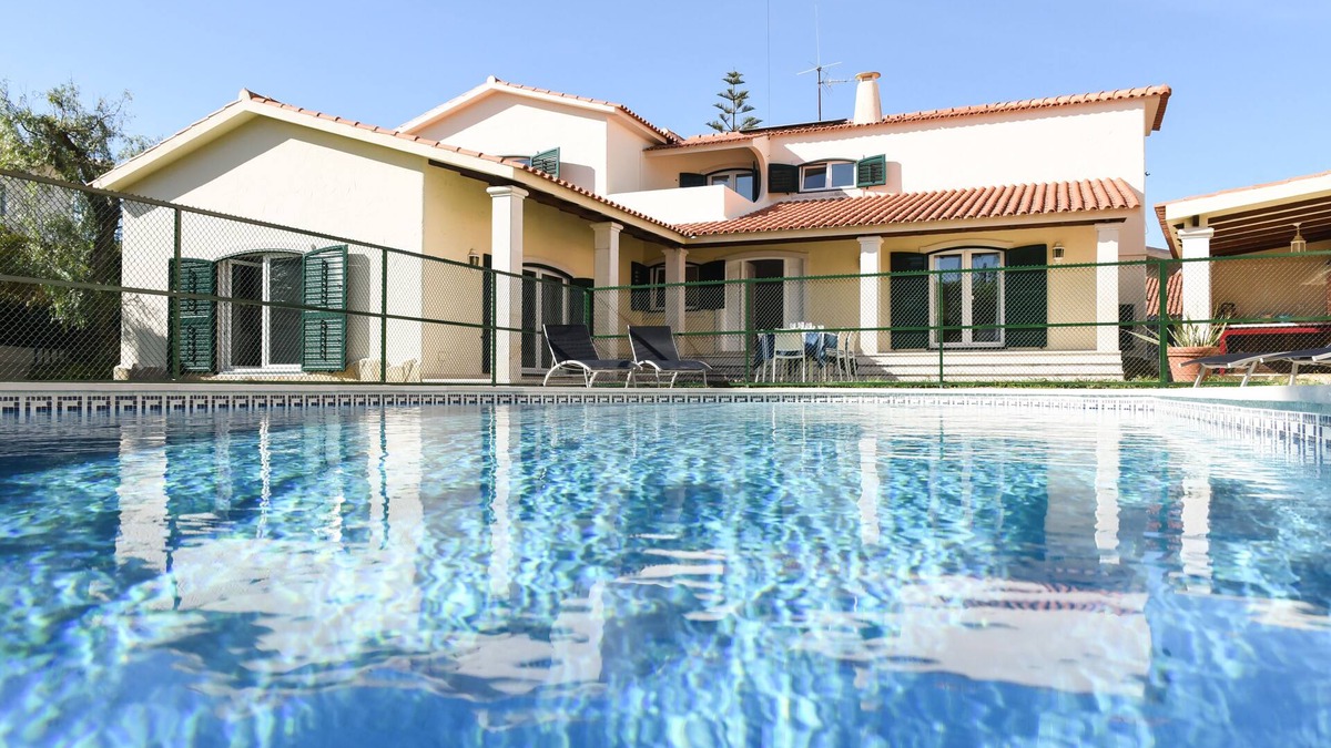 Cascais House | Wonderfull Villa at Cascais - daily cleaning included
