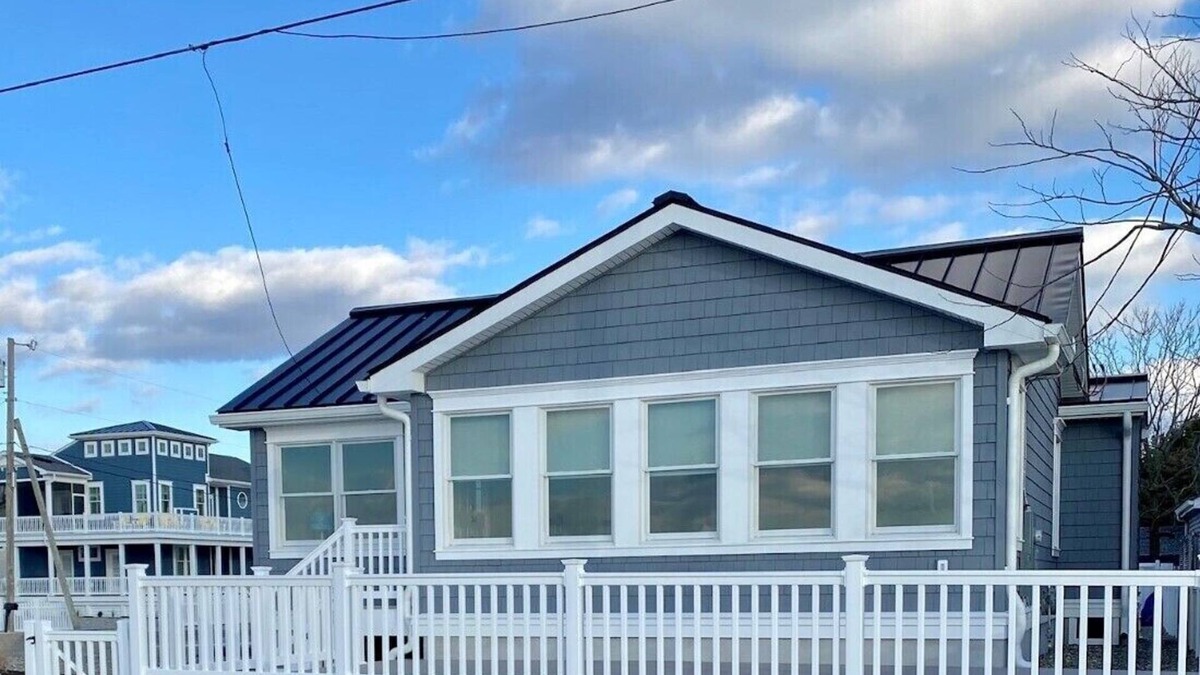 Town Bank House | Wonderfully situated, the Bayfront views!
