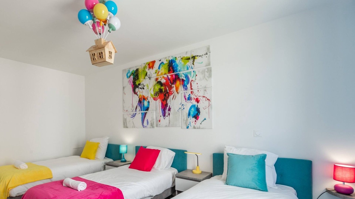 Chessy Apartment | Wonderland by Plaza proche Disneyland