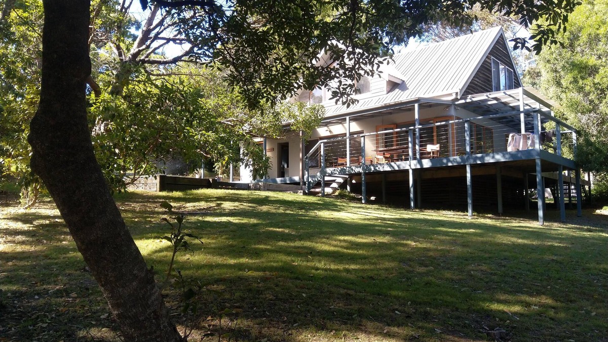 Tathra House | Wonga Beach House- ideally located directly above Tathra Beach!