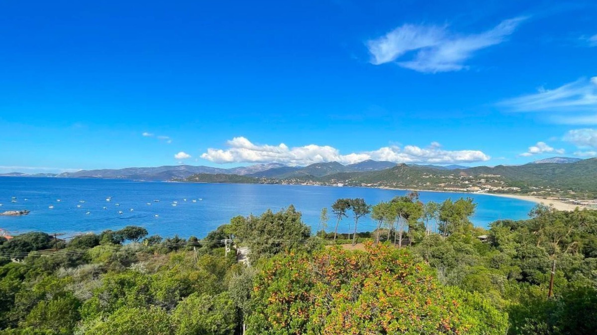 Corse-du-Sud Villa | Woning In Calcatoggio Panoramisch Uitzicht op zee en Bergen. Zandstand 200 m