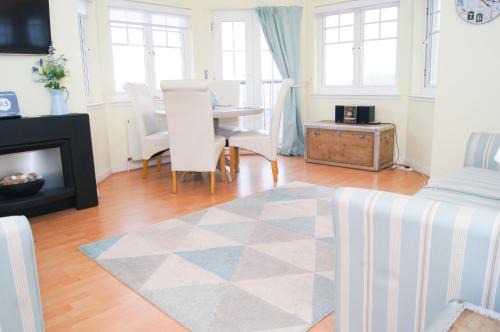 Troon House | Wood Court, Troon