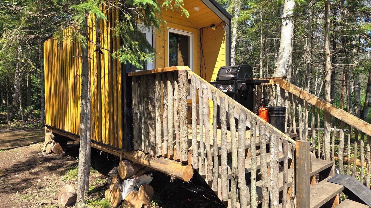 Golden Lake Cabin | Wood Duck Cabin, Hike in or 4x4 vehicle, 120 m