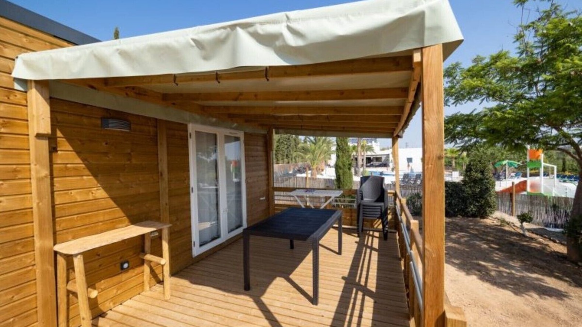 Calig House | - Wood Mobile Home 2
