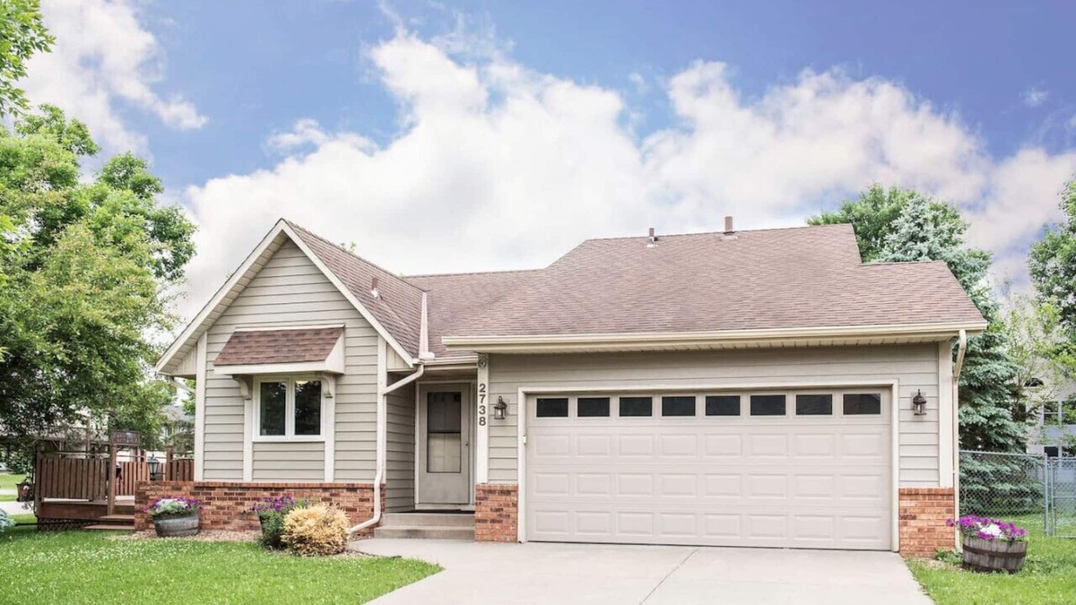 Woodbury House | Woodbury Place 4 BR, close St Paul, Stillwater
