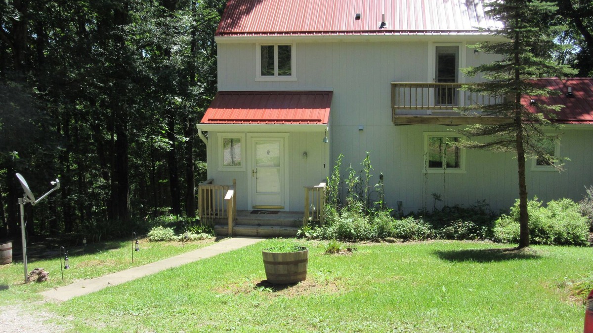 Gnaw Bone House | Wooded Get Away Where Memories Are Made That Comfortably Sleeps 8