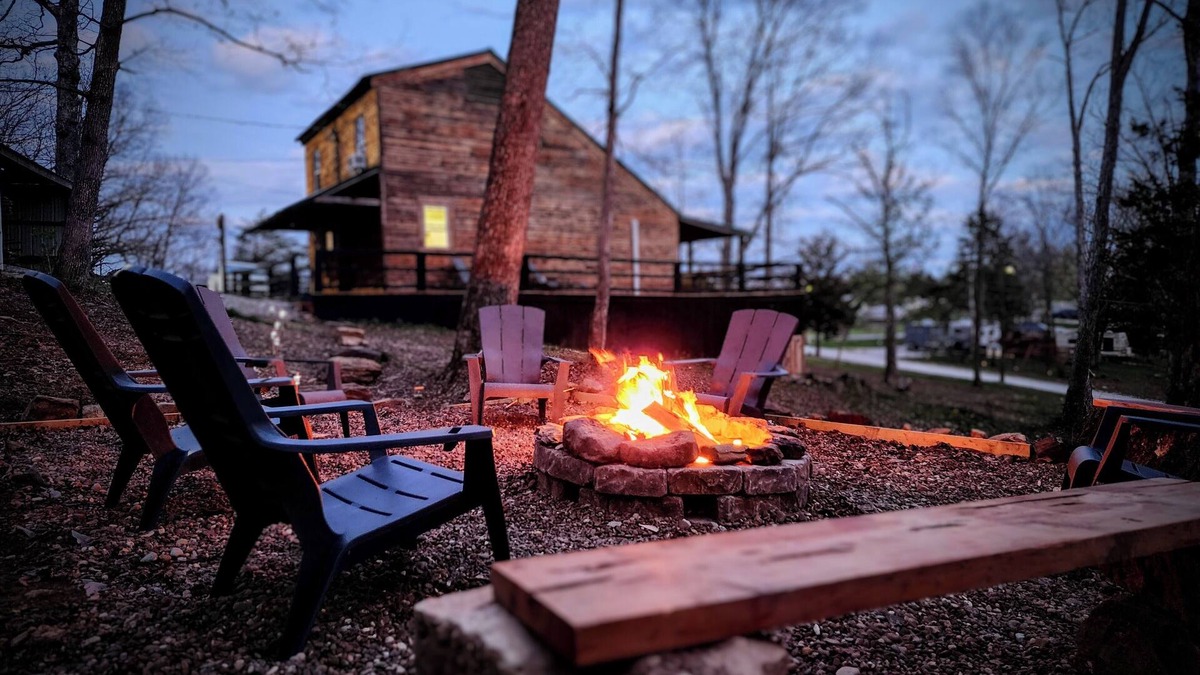 Cub Run Cabin | Wooded "Saltbox Cabin", Our Lake Access: 6 min walk, Kayaks!