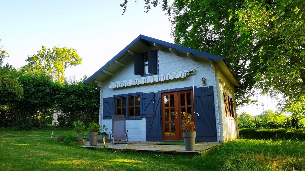 Aubusson Ski Chalet | wooden chalet at the gates of Normandy Switzerland