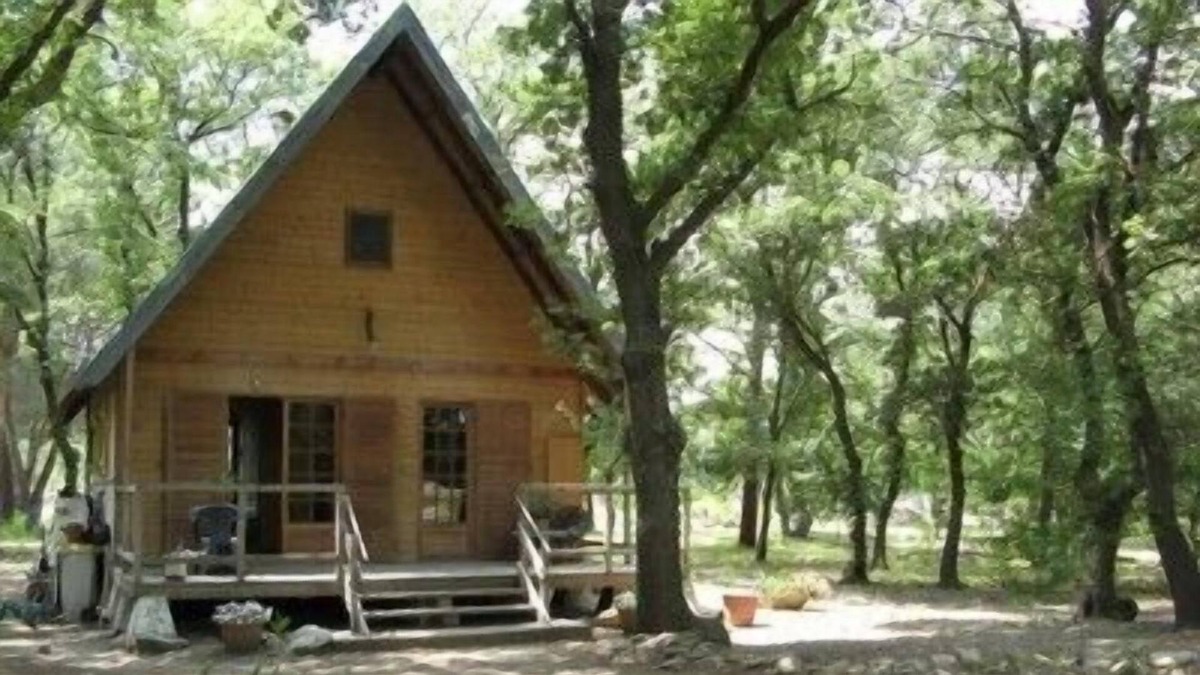 Saint-Andre Hotel | WOODEN HOUSE with POOL 12mx4m not overlooked .CALME