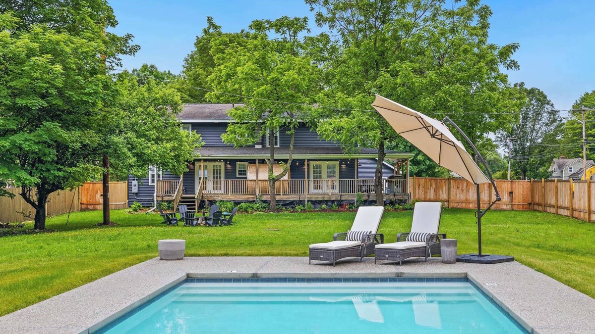 Pittsfield House | Woodland 5-BR Retreat 5-Min to Jiminy Peak