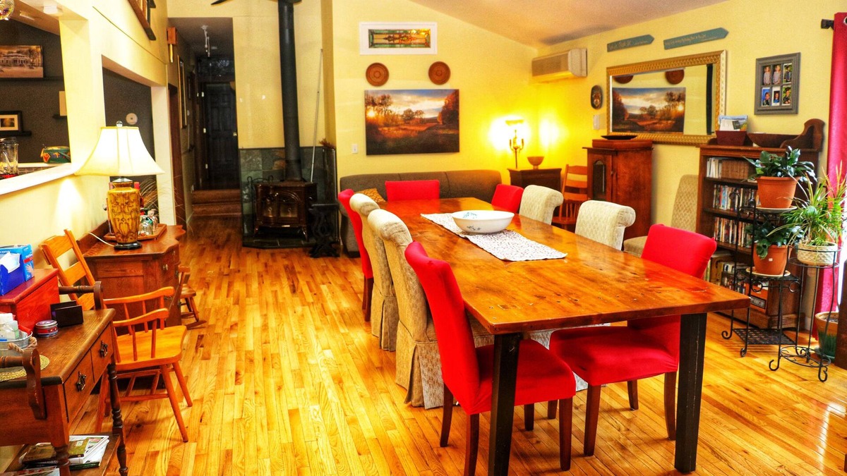 Purling House | Woodland a great place for family and friends to gather!!