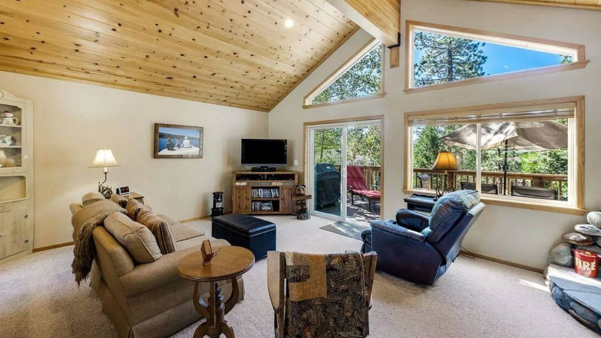 Talmont House | Woodland at Tahoe Park By Tahoe Getaways - Pet Friendly - Private Beach
