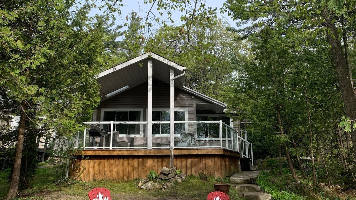 Tiny Cottage | Woodland Beach Sunset Haven