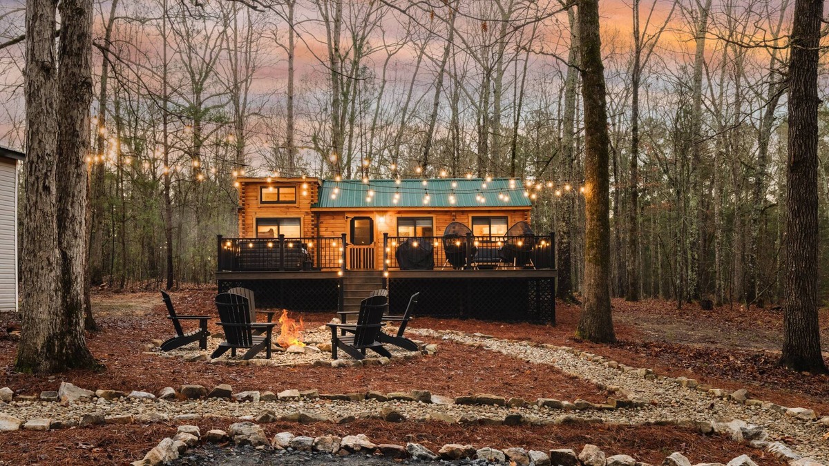 Forsyth Cabin | Woodland Chalet w/ deck, hot tub, & private lake