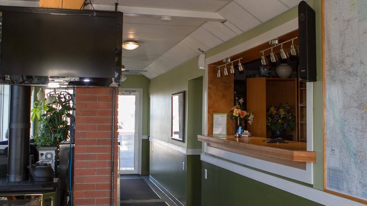 St. Paul Hotel | Woodland Motor Inn