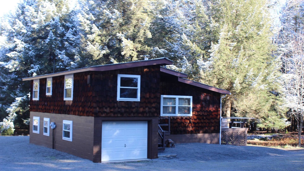 Laporte Cabin | Woodland Pines Vacation Retreat: An Oasis in the Woods!