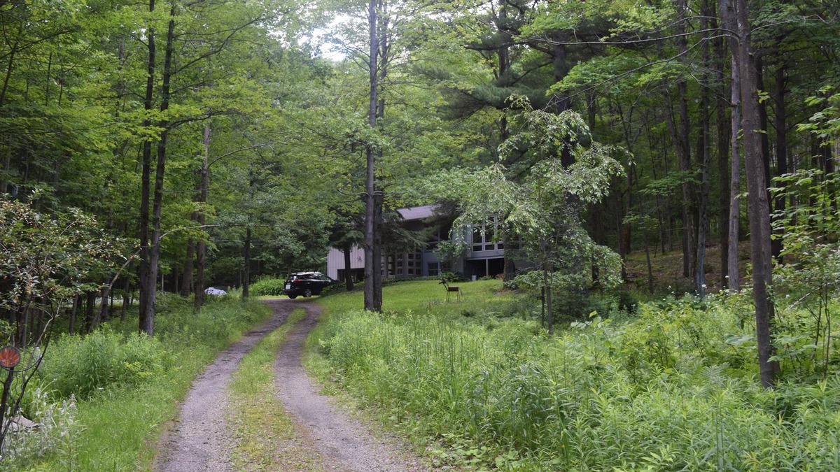 Etna House | Woodland Privacy close to Cornell and Ithaca College