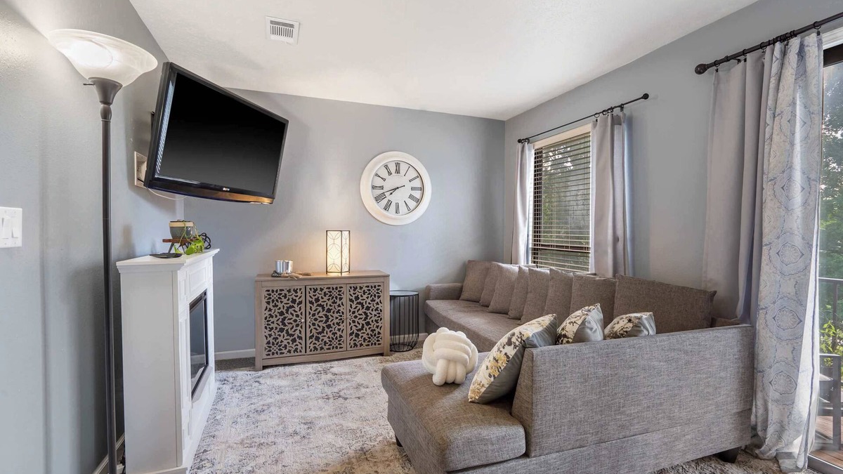 Table Rock Condo | Woods Golf Getaway: Escape for 2