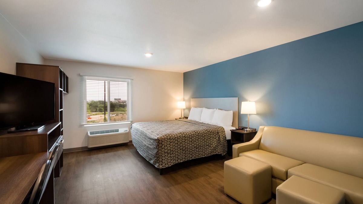 Walnut Creek Business Park Hotel | Woodspring Suites Austin Central
