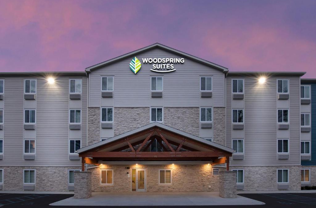 Walnut Creek Business Park Hotel | WoodSpring Suites Austin Central