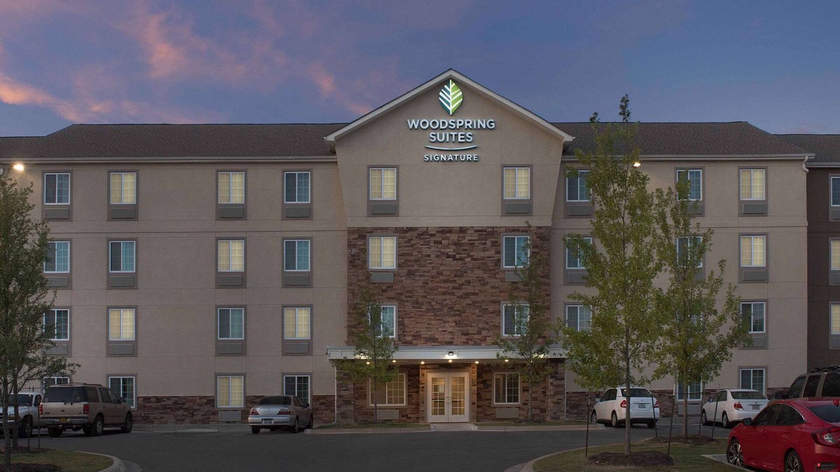 Franklin Park Hotel | WoodSpring Suites Austin South Central I-35