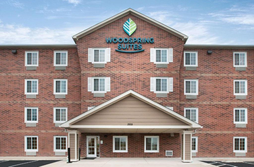 West Columbus Hotel | WoodSpring Suites Columbus Urbancrest
