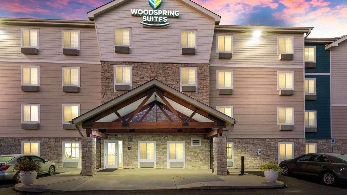 Columbus Hotel | WoodSpring Suites Columbus West - Hilliard