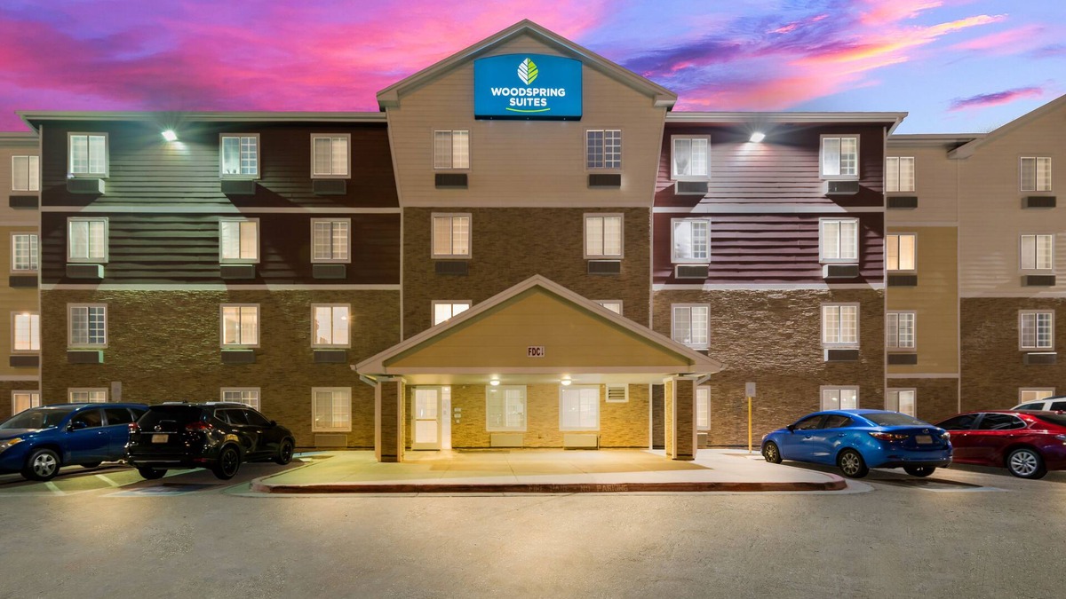 Biggs Field Hotel | WoodSpring Suites El Paso I-10 Southeast