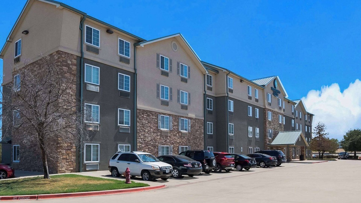 Trophy Club Hotel | WoodSpring Suites Fort Worth Trophy Club