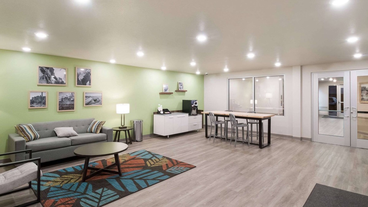 Mesa Hotel | Woodspring Suites Mesa Chandler