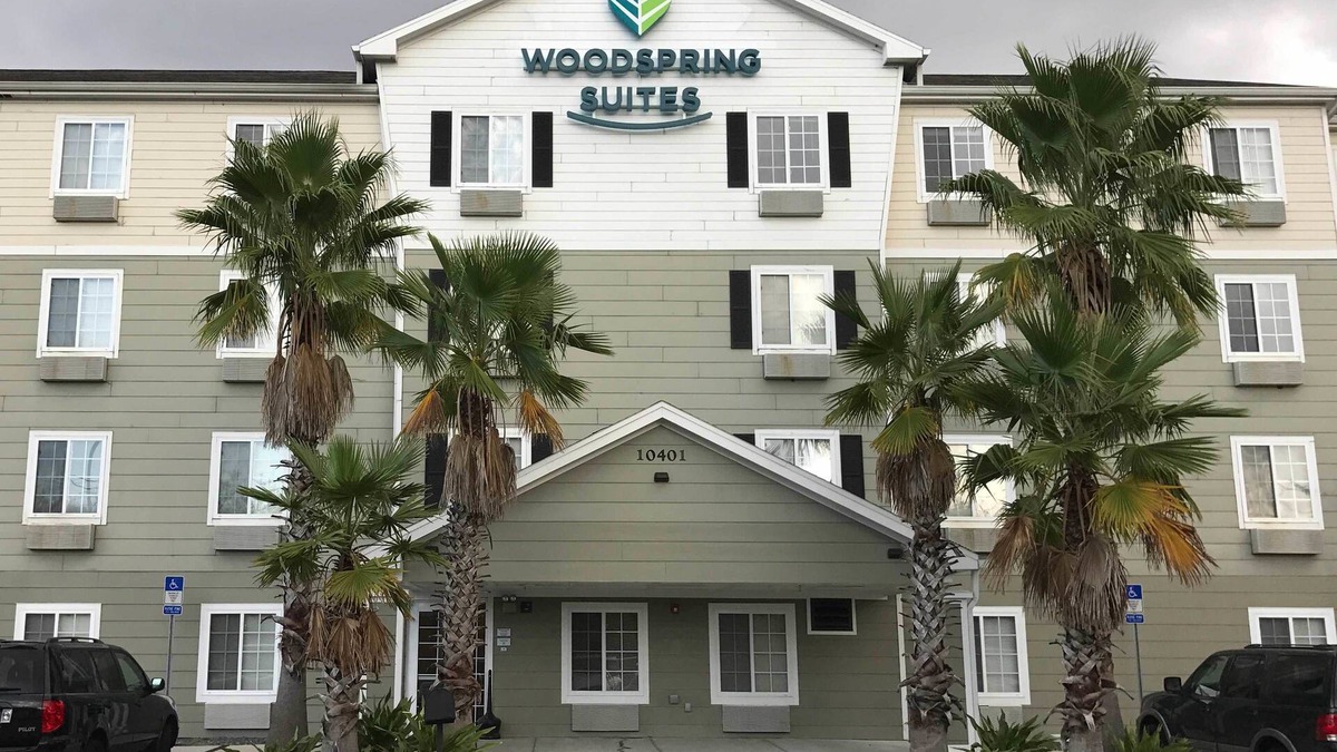 Lockhart Hotel | WoodSpring Suites Orlando North - Maitland