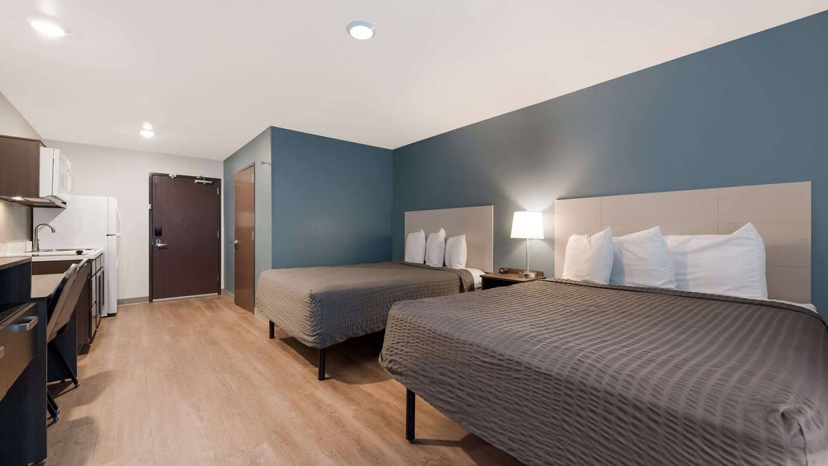 Deer Valley Hotel | WoodSpring Suites Phoenix-Deer Valley